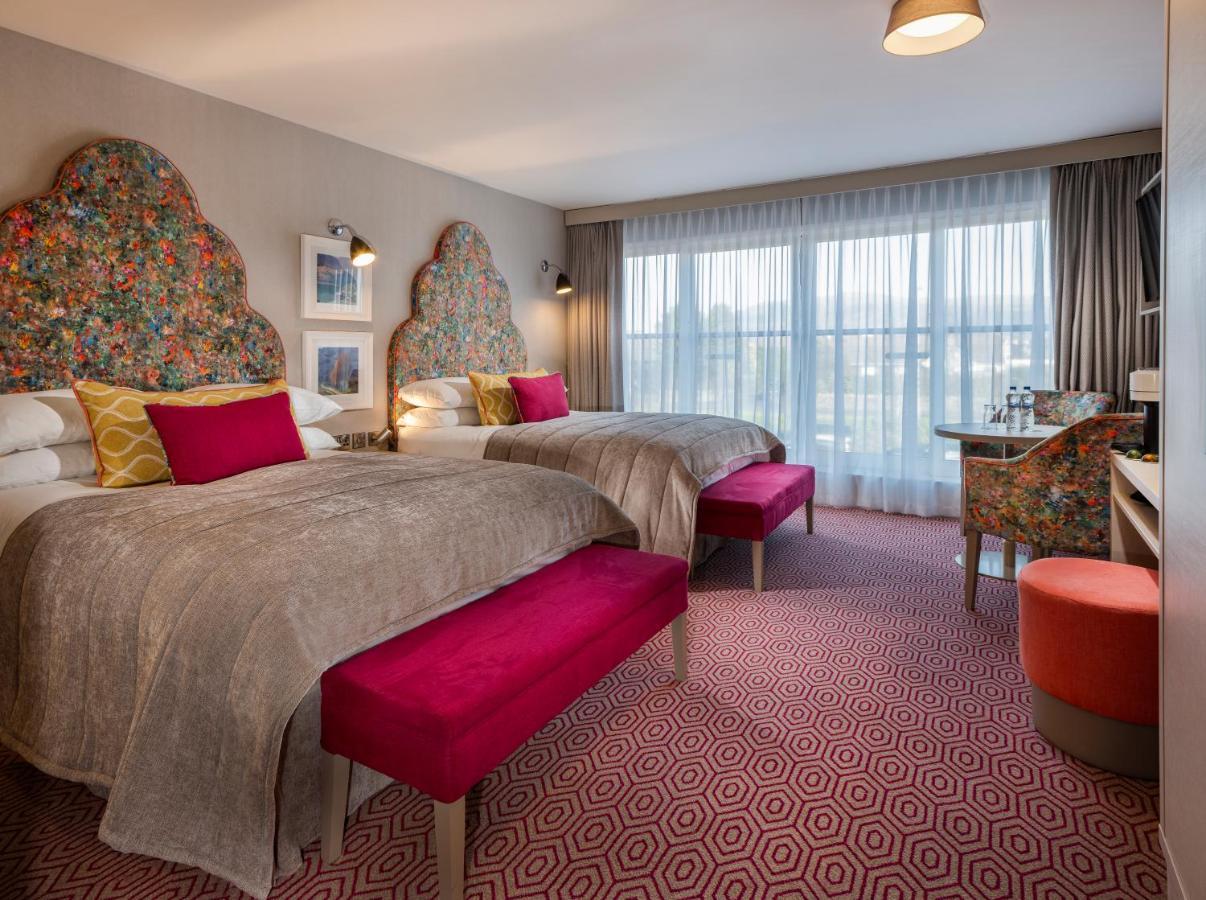 Four Seasons Hotel, Carlingford Ngoại thất bức ảnh