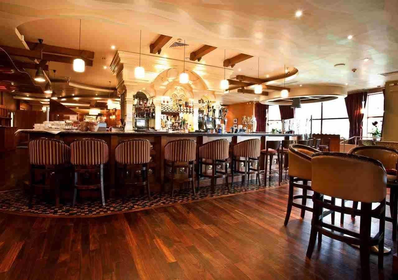 Four Seasons Hotel, Carlingford Ngoại thất bức ảnh